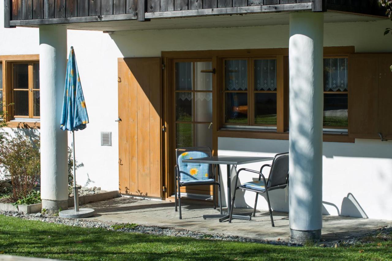 Ferienwohnungen Muntschi Andeer Room photo