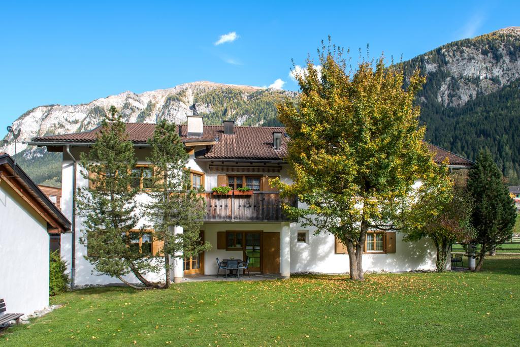 Ferienwohnungen Muntschi Andeer Exterior photo